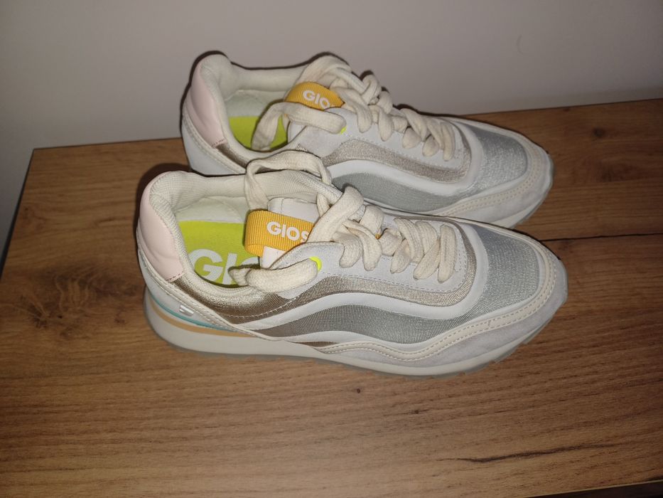 Дамски кецове Gioseppo