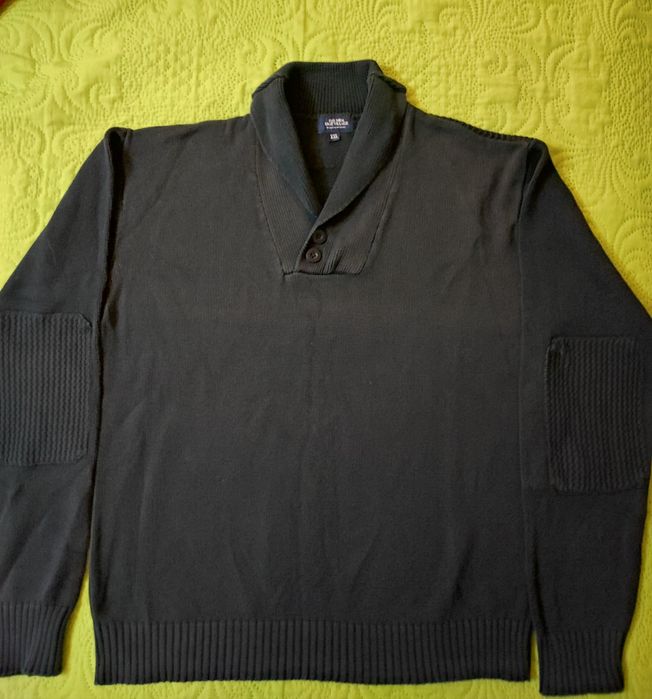 Продавам мъжки памучни пуловери