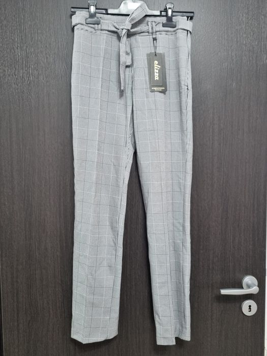 Vând pantaloni dama