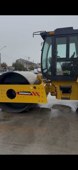 Грунтовый каток Sinomach 16T