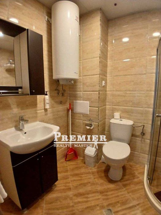 Продава се Тристаен апартамент в Свети Влас - 111000 кв.м за 3 €/кв.м - Снимка #16