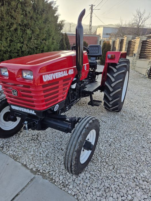 Vand Tractor Universal 453 model nou