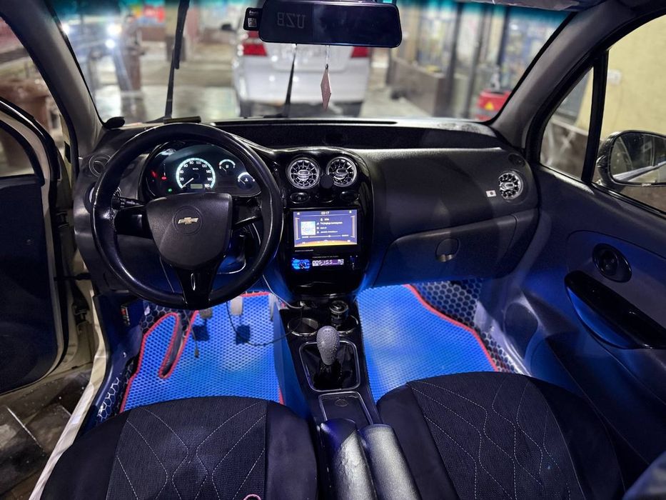 Matiz best srochini sotiladi 2015 metan bonzin