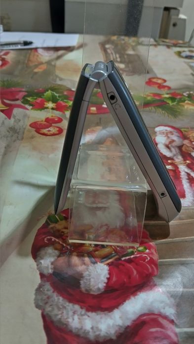 Нокия 3555с отлично запазена работи с всички.