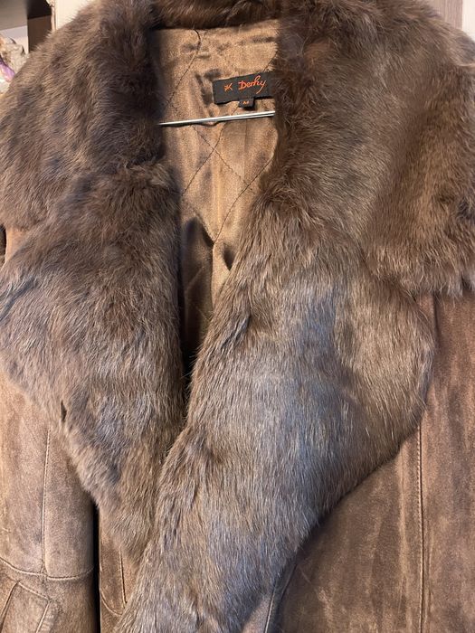 Haina superba piele intoarsa si blana