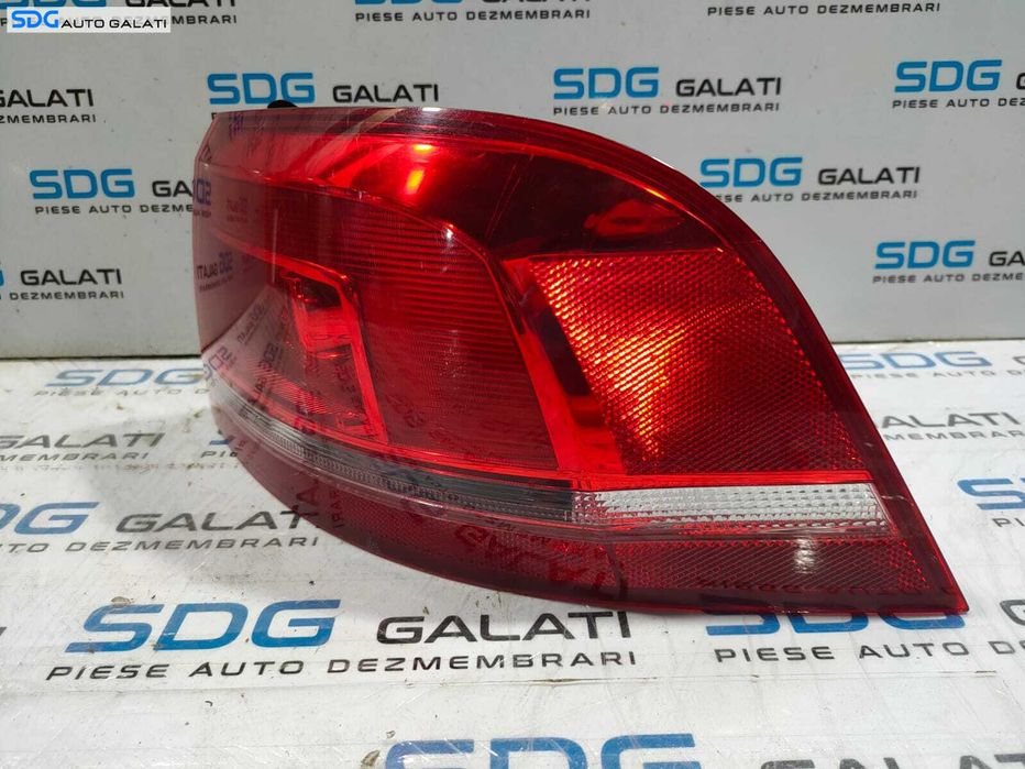 Stop Lampa Tripla Dreapta Halogen de pe Aripa Caroserie Volkswagen Passat B7 Break Combi 2010 - 2015 Cod 3AF945096E [L4972]