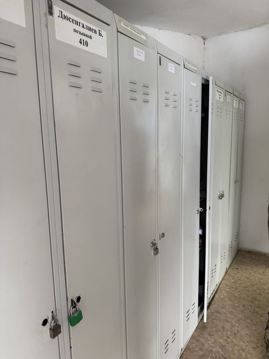 Продам железный шкафы хорошем состояние