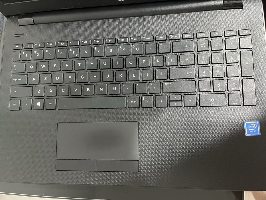 Laptop HP 15,6” – SSD 128GB, 4GB RAM, stare foarte bună