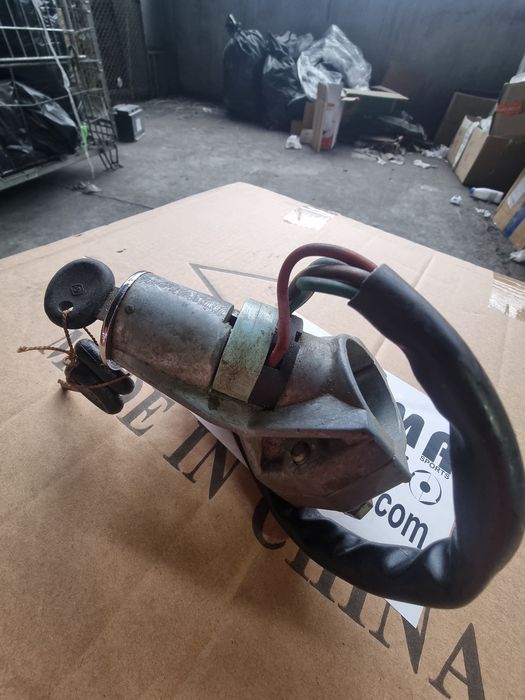 Клеморед за Фиат 125-6 поне така излиза в  Google