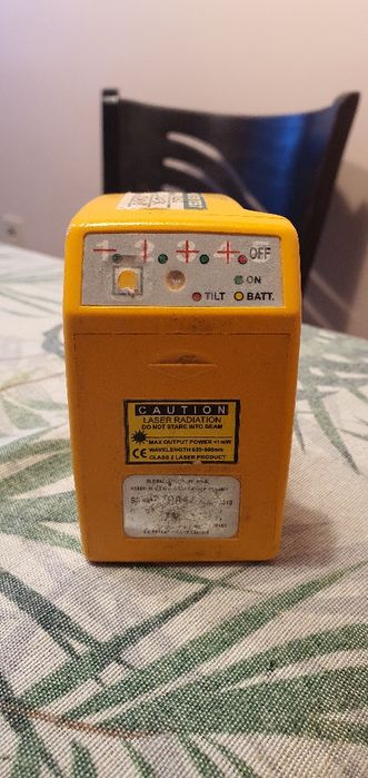 Лазарен нивелир PLS 2