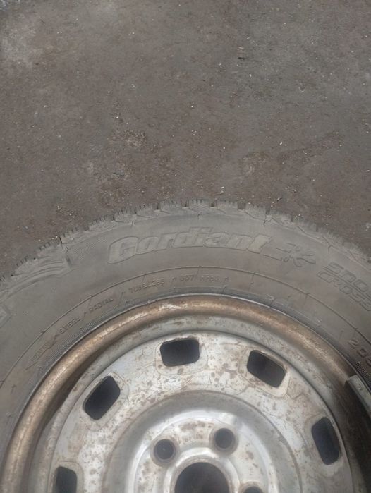 Продам зимнюю резину