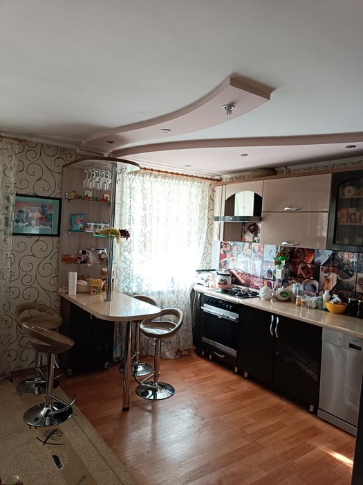 3-4 комнатная квартира