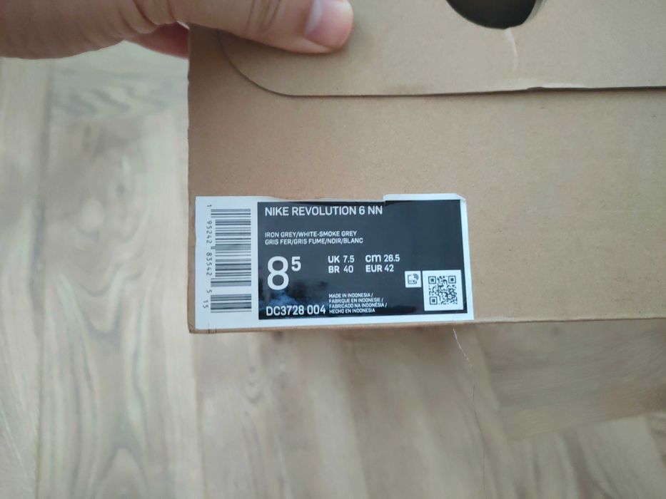 Nike Revolution 6 – Чисто нови, размер 42
