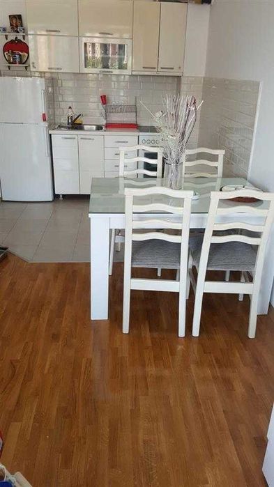 Дава се под наем Едностаен апартамент в Пловдив, Център - 22 кв.м за 102 € - Снимка #2