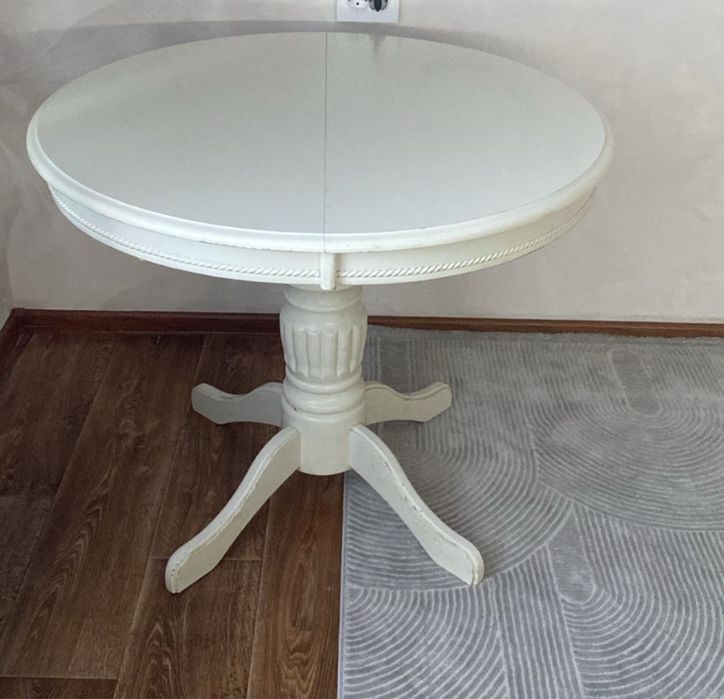 Продам кухонный стол