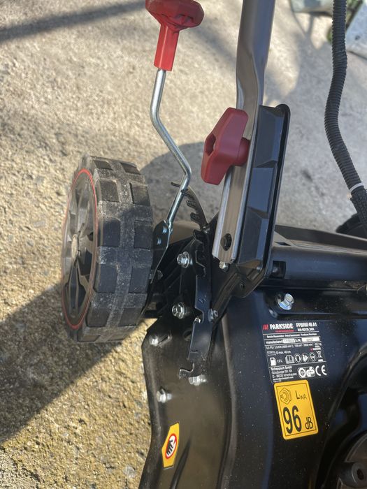 Косачка парксаид черна серия