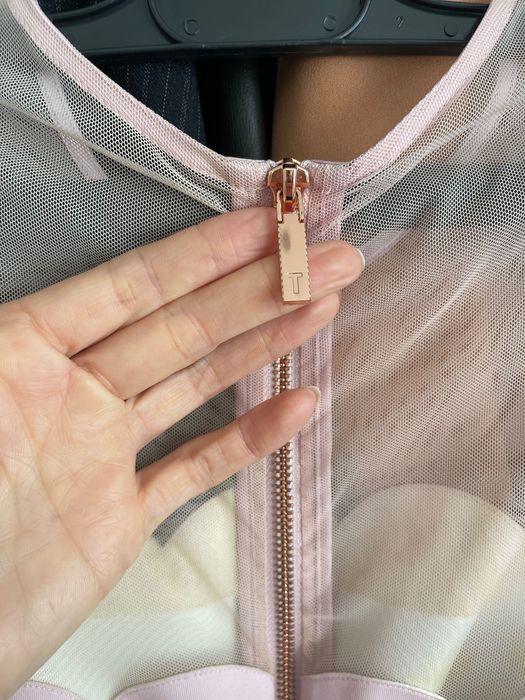 Rochie TED Baker. Superba! Purtată doar o data.