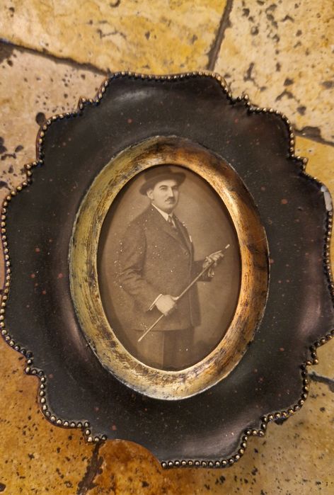 Vand obiecte vintage de decor, nu se trimit prin curier.