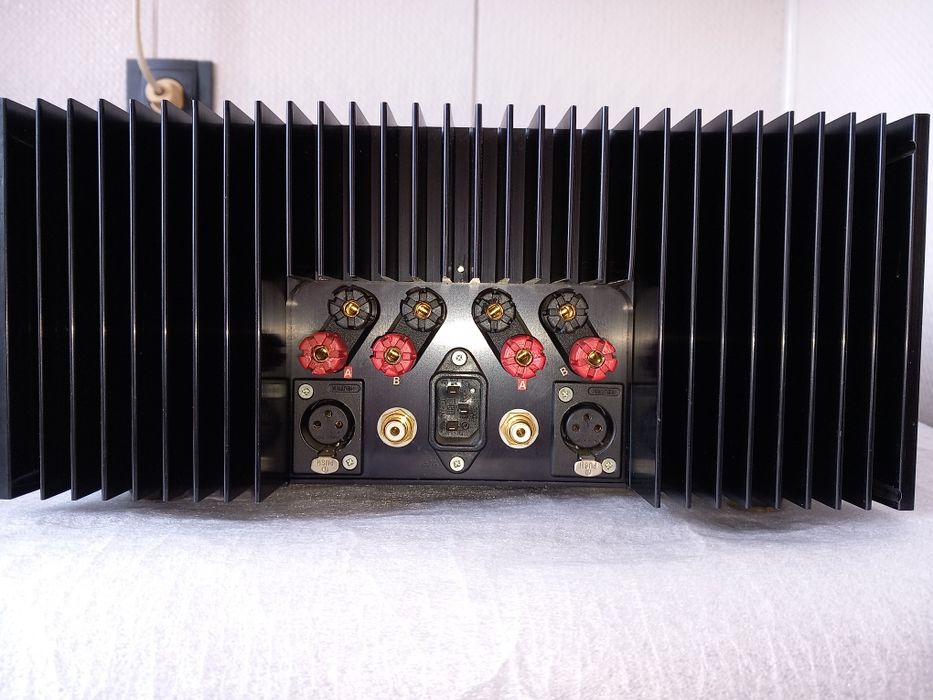 Amplificator final Chord SPM 800