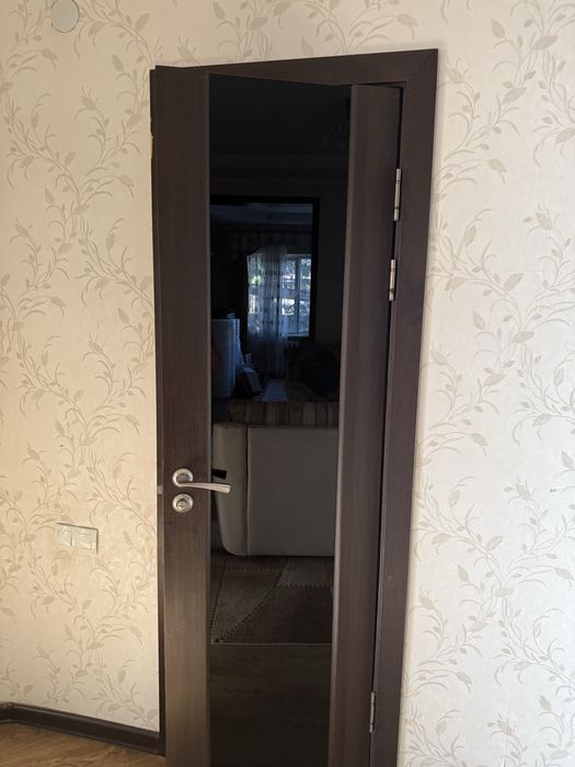 Продам межкомнатые двери