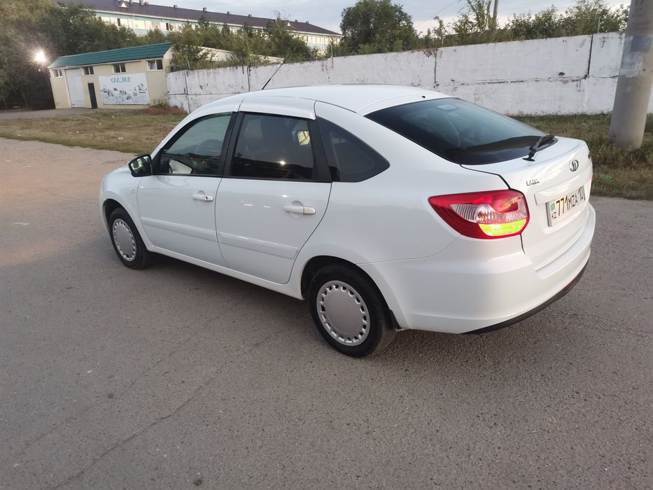 Lada Granta продам