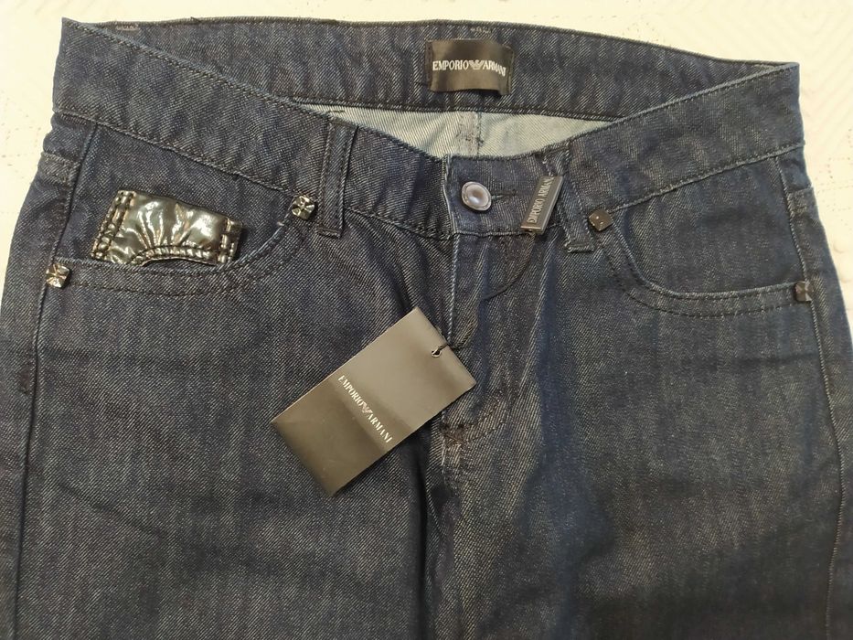 НОВИ дамски дънки Emporio Armani – кожени детайли, дълги – размер 28