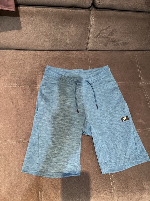 Тениски КАТО НОВИ размер С