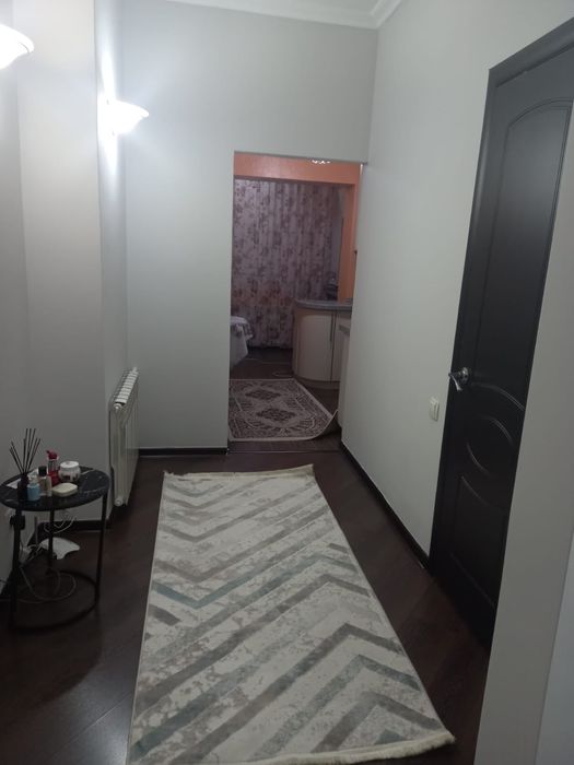 Продается 2-комнатная в центре СРОЧНО