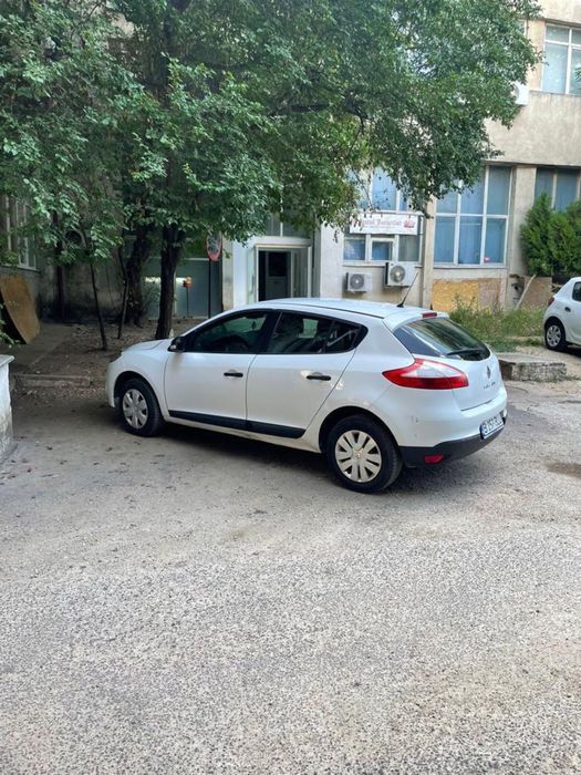 Inchirieri autoturosme de la 60/zi