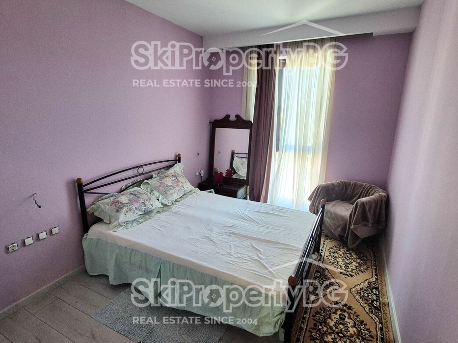 Двустаен апартамент с паркомясто и добра локация в Банско!