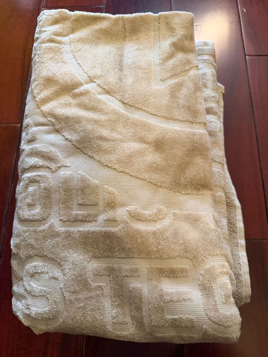 Голяма плажна кърпа. Нова. Памук. 95 на 155 см.