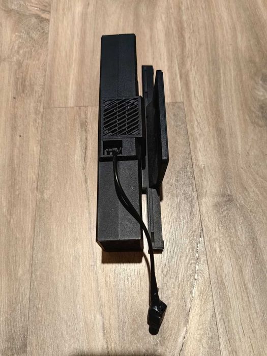 vand kinect 2 defect (pentru piese) + alimentator+cablu date