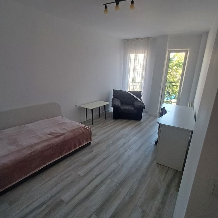 Дава се под наем Тристаен апартамент в София, Младост 3 - 91 кв.м за 714 € - Снимка #7