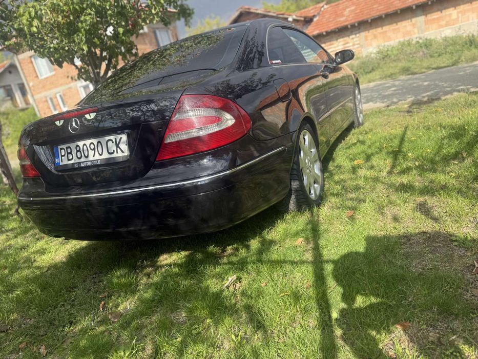 Мерцедес CLK 270 2005 год.