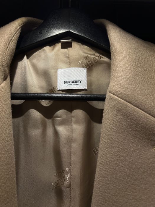 Palton Burberry Original 100% Ultima Colectie, NOU