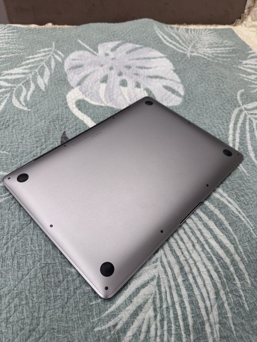 Macbook air m1 8/256