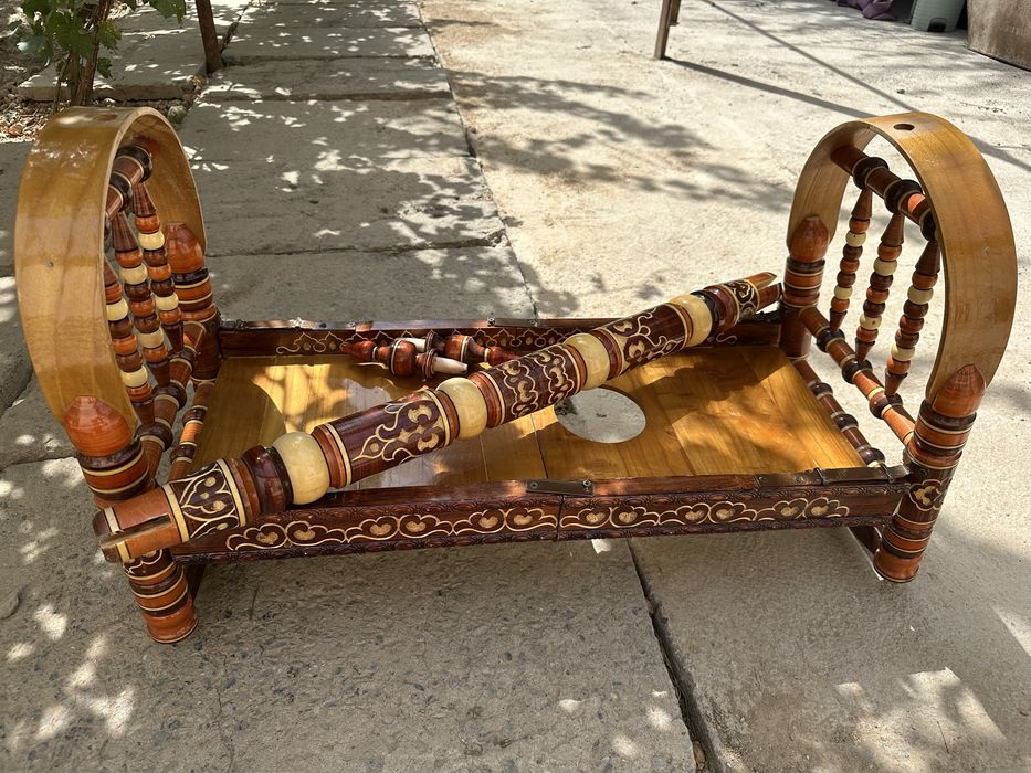 Бесик.  Колыбель