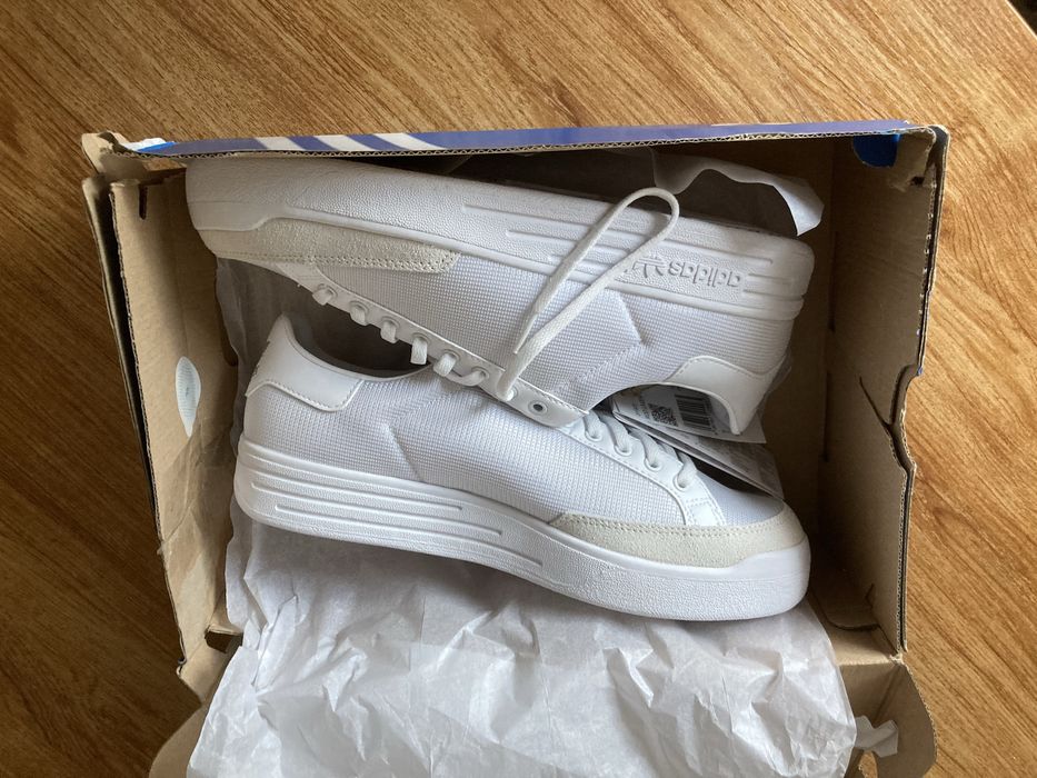 Оригинални мъжки маратонки Adidas Rod Laver