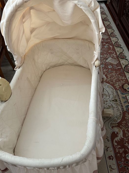 Люлька, кроватка для младенца