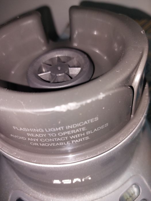 Блендер в хорошем состоянии,торг.