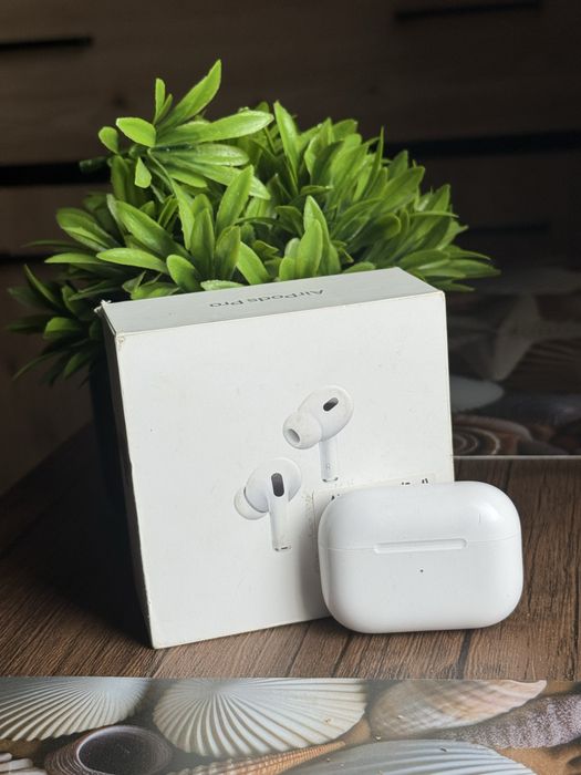Casti Apple Airpods Pro (2nd Generation) Carcasa MagSafe (USB-C) -