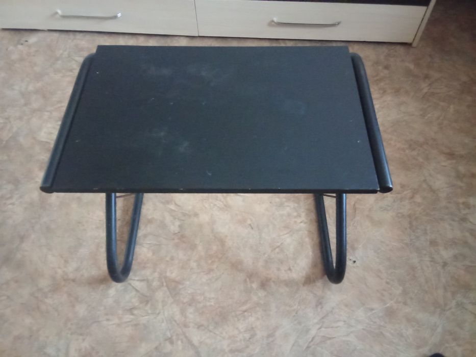 Детский и взрослых стол