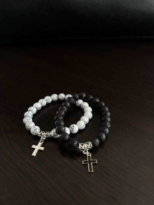 Гривни с кръстчета