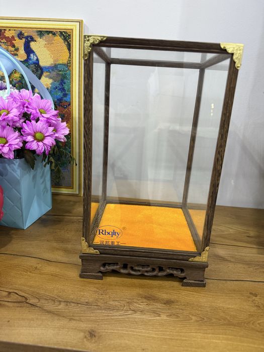 Стеклянный бокс для сувенира