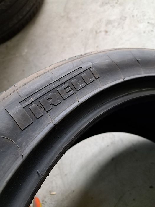 2 anvelope vară 265 40 r21 Pirelli