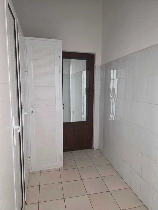 Noturar joy sotiladi