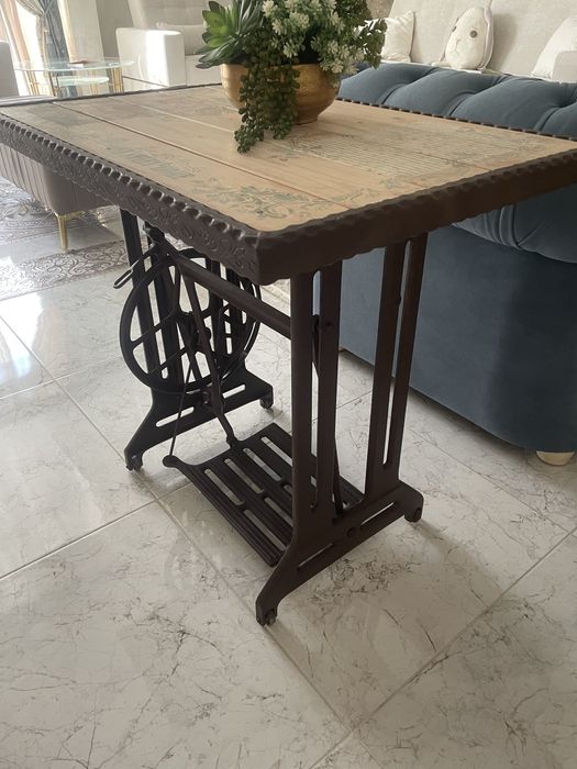 Ретро станина стол