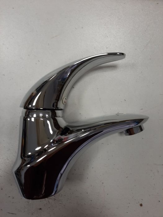 Смесителни батерии за баня