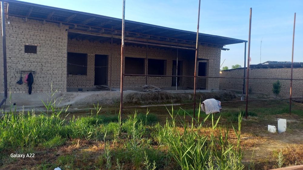 Ховли сотилади янги иморат