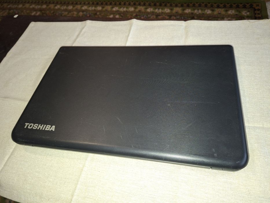 Toshiba Pro C50, Intel i3, 8 GB ram, Bluetooth,  baterie ok